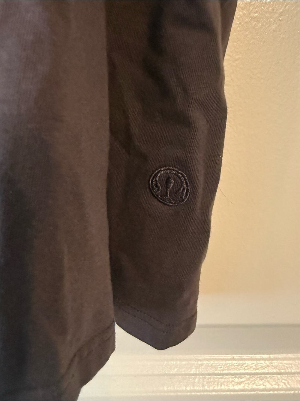 Lululemon tee - Picture 2 of 2